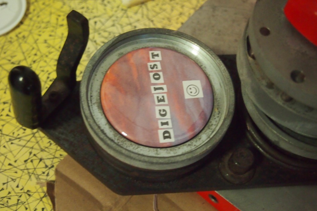 OLYMPUS DIGITAL CAMERA